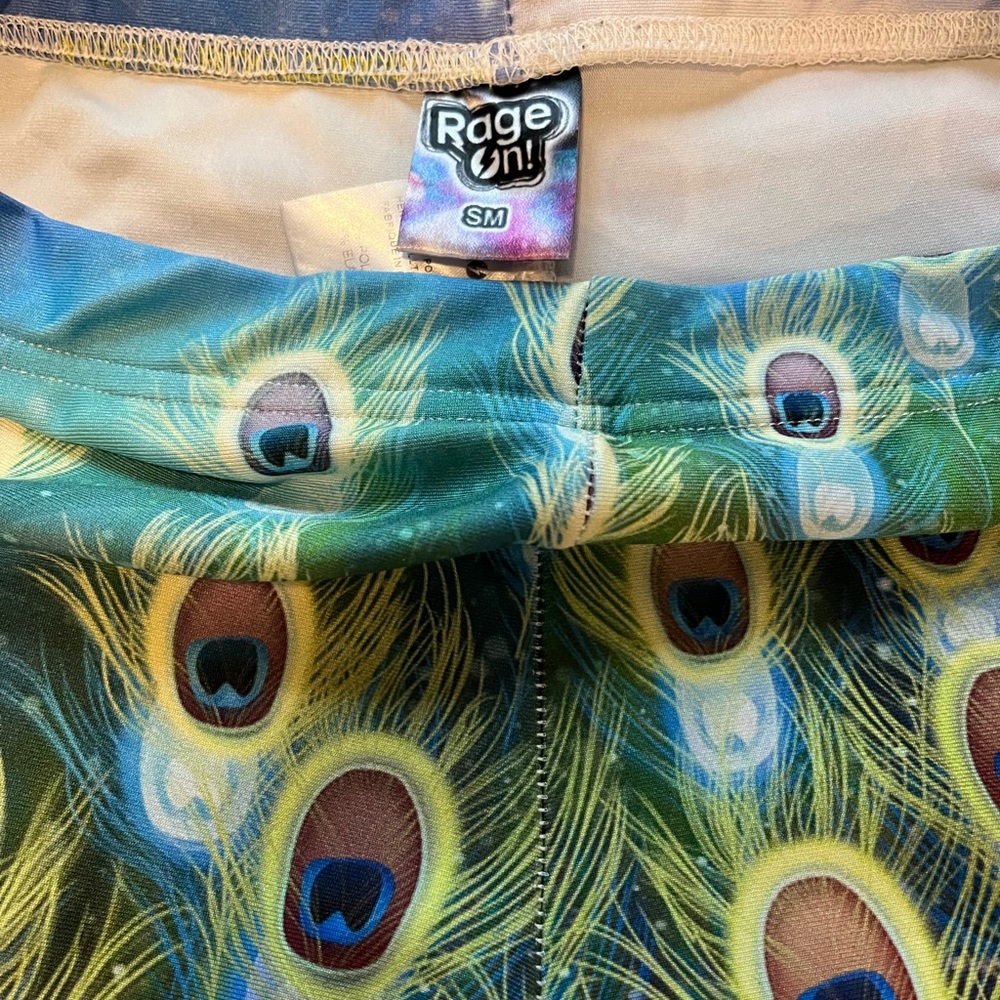 Colorful Fun Leggings With Peacock Design View 4